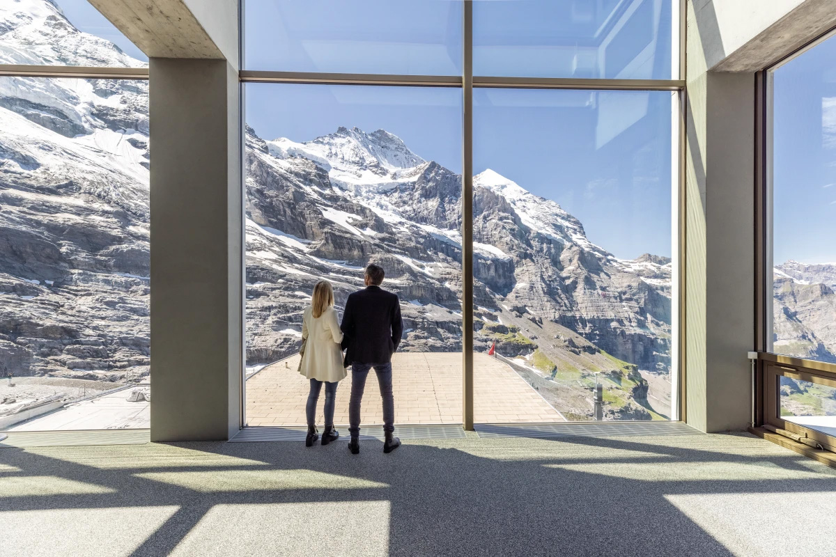Station-Eigergletscher-Aussicht-Jungfrau