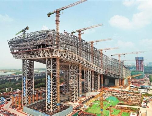 World’s largest indoor ski resort to open in autumn
