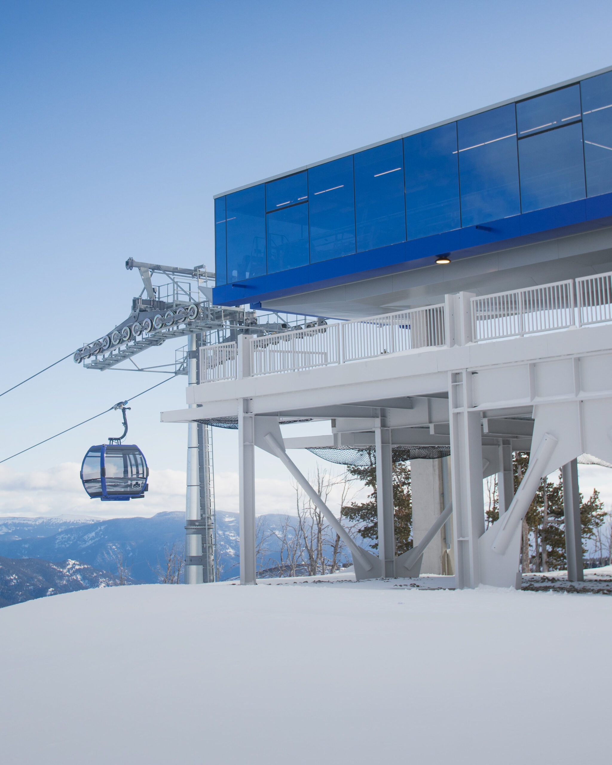 big-sky-resort-events-winter-explorer-gondola-grand-opening-2025Claire-Lichtwardt-9348