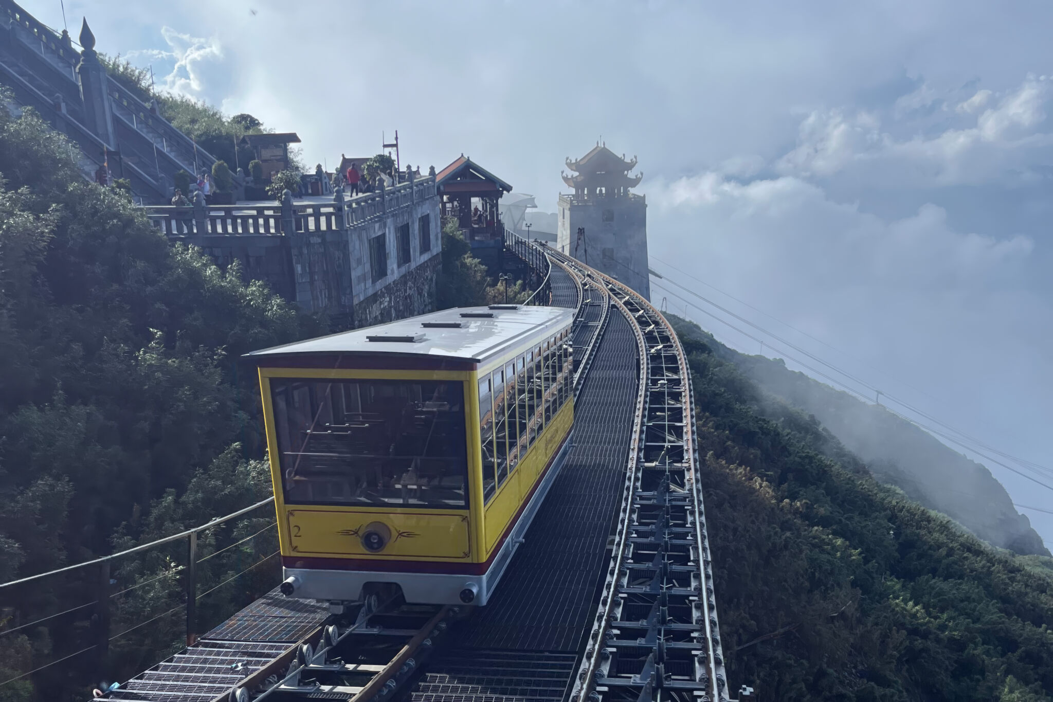51-FUL_Fansipan_Coaster_Sapa_VNM_007